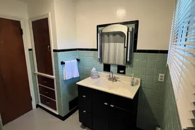 Image de Spacious 2 bedroom apartment is central to everything Rochester has to offer +