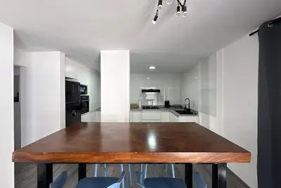 Image de Lovely 4-bedroom house with Ac in Mazatlán 4 blocks from the Beach - Golden zone