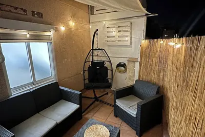 Image de Beautiful penthouse next to the subway enrichh lluchf