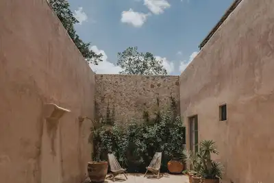 Image de Design house with pool - Merida center