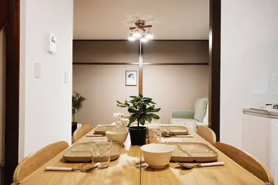 Image de Experience life in a private old private house in the heart of Tokyo｜3 bedrooms, 5 beds｜Excellent access to Akasaka, Roppongi, Ginza, Aoyama, Harajuku, Imperial Palace｜with private workspace