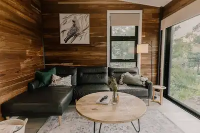 Image de Duck`n Hill Loft & Ev charge station!