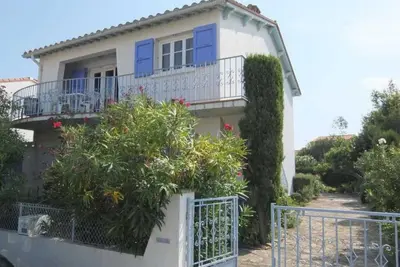 Image de L'arbousier - Saint Cyprien