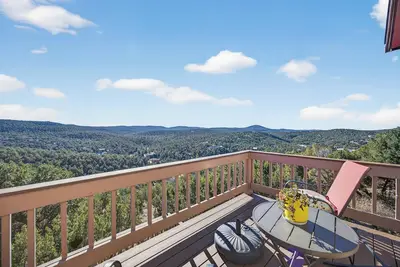 Image de Mountain View Retreat/Fireplace, Garage, WiFi.