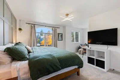 Image de Lavacrest Landing-3 bedroom family/pet friendly home in Bend-Hottub and Games