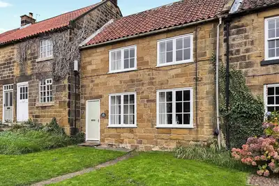 Image de 3 chambres à coucher à Osmotherley, near Brompton