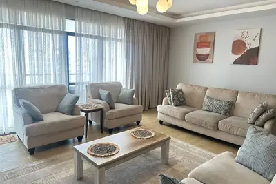 Image de Spacious 5-bedroom apartment in terrific Nairobi -White Oak Residency with Ac,