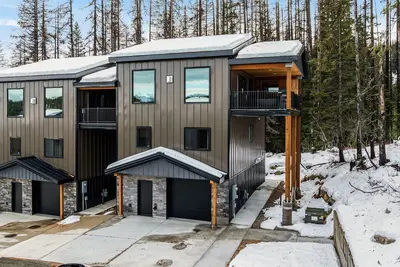 Image de New Build! Mountain Views! Hot Tub! Sauna! -. 5 mile to lift. Unit 46