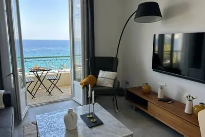 Image de Appartement Prestige sur la Promenade des Anglais. Vue mer panoramique.