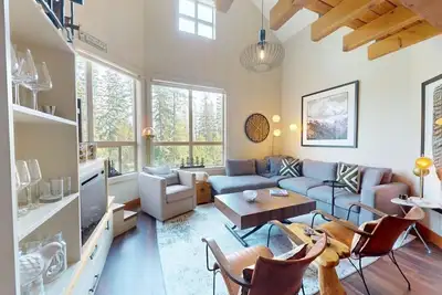 Image de Fully Renovated Penthouse Loft