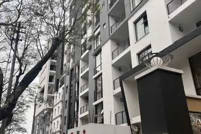 Image de 001 The Vantage - Stylish 2br Apt steps from Mall, Gautrain & Great Restaurants