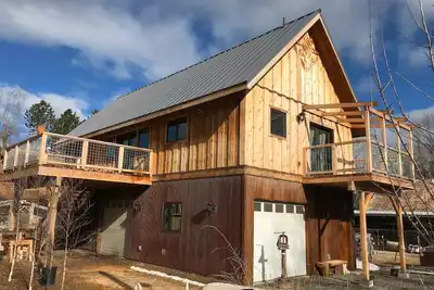 Image de A Restful Retreat Just A Stones Throw Away From Downtown