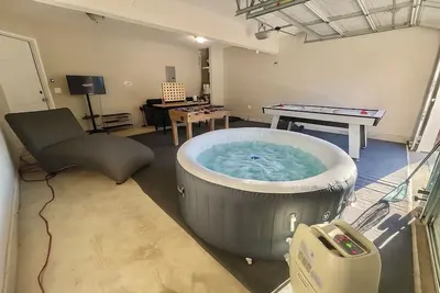 Image de Game House - Hot Tub - Sleeps 10