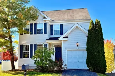 Image de Allentown 3br Home • Family Friendly & Spacious w/ City View Deck & Parking