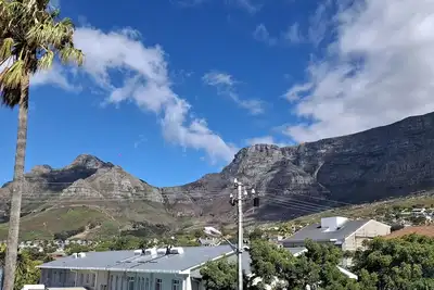 Image de Kloof Street - Table Mountain Views. 2 Bed, Quiet, Central