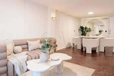 Image de Chic Mexican Flat with Balcony