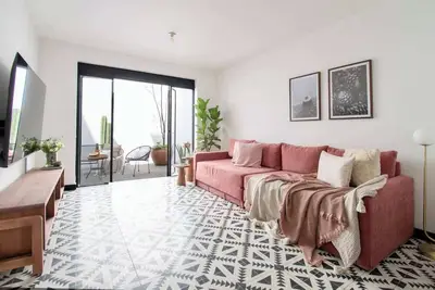 Image de Spacious 4br Home with 5 Beds