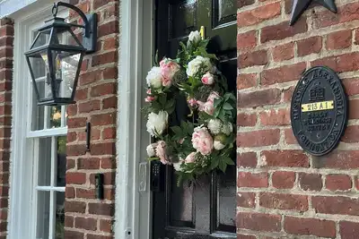 Image de The Hayden House-1820 Charm w/ 3 bedroom Modern Day Luxury in Historic  Old Town