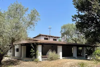 Image de Villa surrounded by a centuries-old olive grove