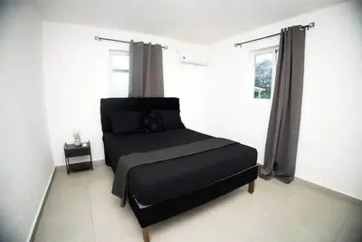 Image de Casa Dein, a modern and sleek home ideal for a holiday in Curacao.