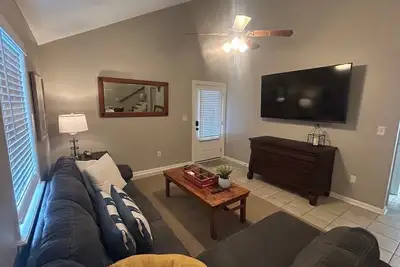 Image de Charming Cottage Just off Famous North Lamar