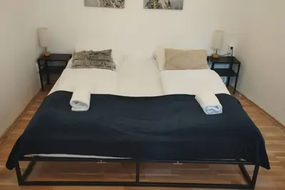 Image de Beautiful 1br Apt Best Location Suitable Long Stay