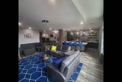 Image de Lavish Rooftop Condo B