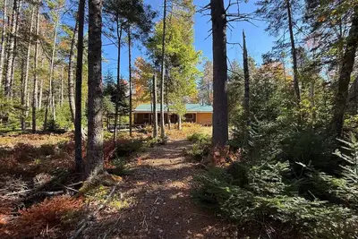 Image de Crystal Cove Cabin - 2brdm 1 bath Water Front