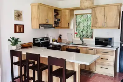 Cozy 2br Condo in Tamarindo – Steps to Beach