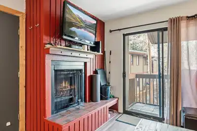 Image de Mountain Charmer | Steps to Main St & Trails