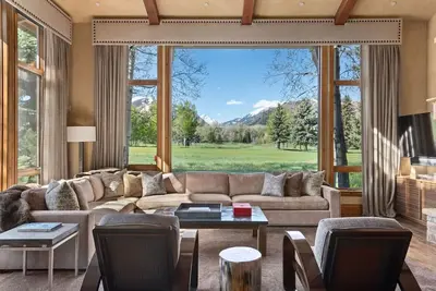 Image de Exquisite Mountain Hideaway