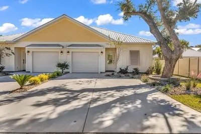 Image de Luxury Pondside Retreat