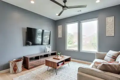 Image de Modern 2br w/ Rooftop Deck - 5 Min to Downtown