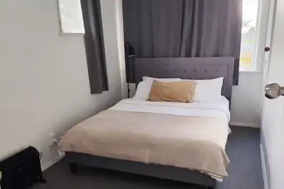 3-Bedroom House +Private yard+sliding gate