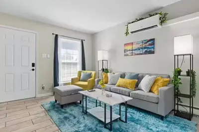 Image de Entire home in Charlotte, North Carolina