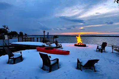 Image de 4br Riverfront Oasis: Fishing, Sunsets & Serenity