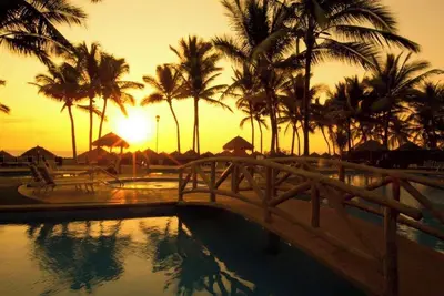 Image de Beachfront Ocean View Condo with 2-bedroom + office with pullout - sleeps 6