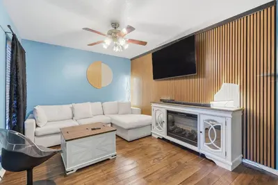 Image de Walkable Oasis and Guest Suite w/ Pickleball Court