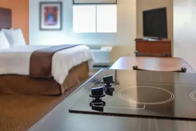 Image de Prime Location Room Near Golf Course and Sports Complex