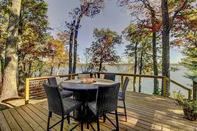 Image de Near All-Season Trails: Lakefront Crosby Getaway!