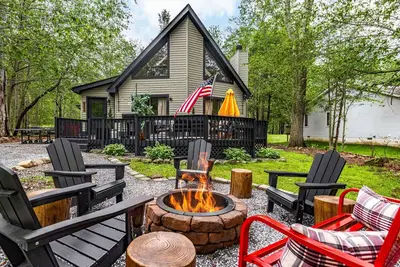 Image de Family Fun • Hot Tub • Game Room • Dog Friendly