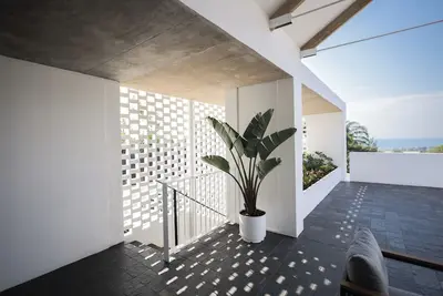 Image de Perfect Family Home with large garden and a modern design in a peaceful suburb