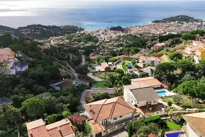 Image de Villa Marina💙 Piscine 💙 Barbecue💙Vue mer💙 By Mi Casa Lloret.
