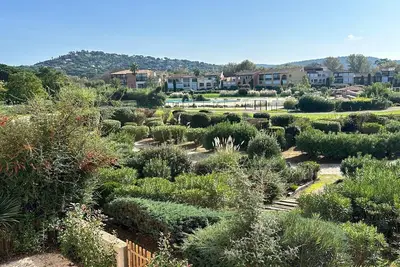 Image de Les Jonquières à Gassin, piscine collective, G26