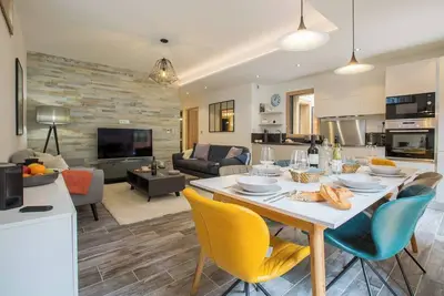 Image de This apartment is a 3 bedroom(s), 2 bathrooms, located in Morzine, Auvergne-Rhône-Alpes.