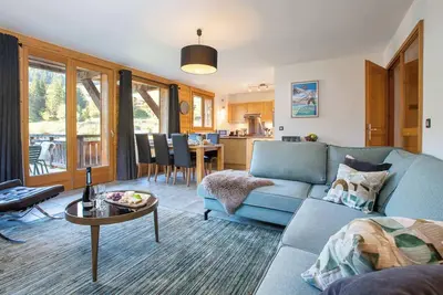 Image de Le Jardin des Fes est un luxueux appartement indépendant de 70 m2 situé dans le centre de Morzine