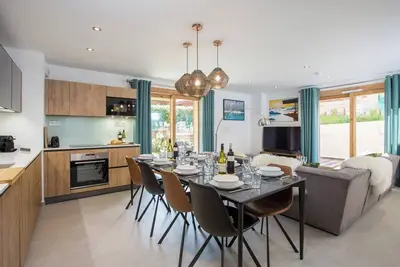 Image de Un appartement de 80m2 avec jardin dans le centre de Morzine, en face des pistes du Pleney