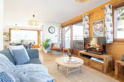 Image de This apartment is a 3 bedroom(s), 2. 5 bathrooms, located in Morzine, Auvergne-Rhône-Alpes.
