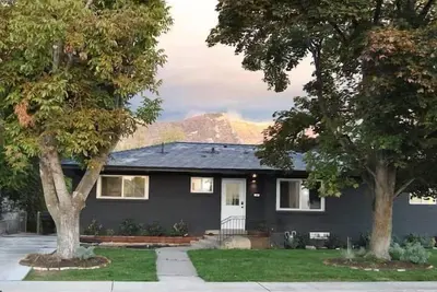 Gather Getaway | 3br 2ba | Pet Friendly | Waffles