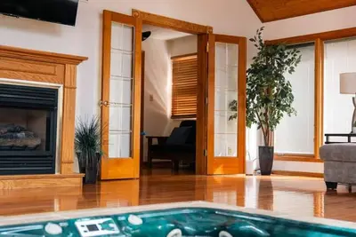 Image de Beach Haven - Walking Distance to the Beach